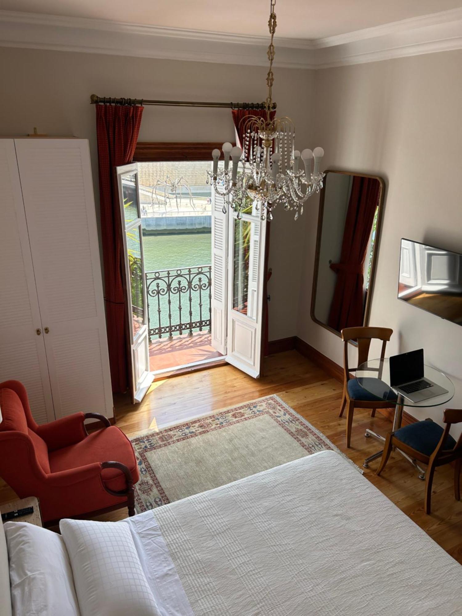 Homestay Guggenhome *